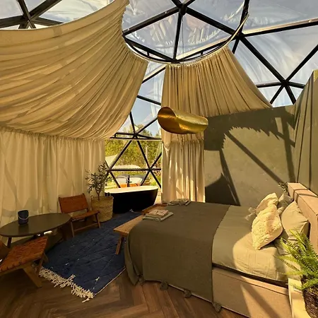 פארק נופש Kuul - Luxury Glass Domes