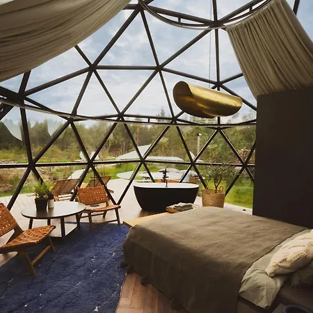 Kuul - Luxury Glass Domes *